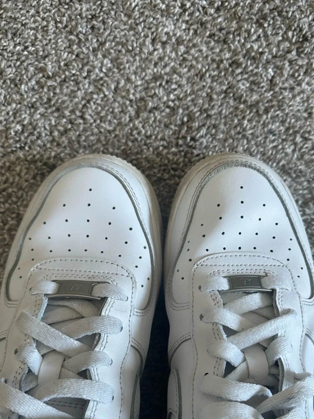 Nike White Low-Top Air Force Ones Sneker - Picture 3 of 3